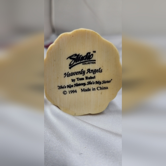 Studio Collection Heavenly Angels Sculpted Hand-Painted Figure - Picture 5 of 5